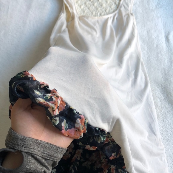 Dress with floral bottom - Picture 12 of 12